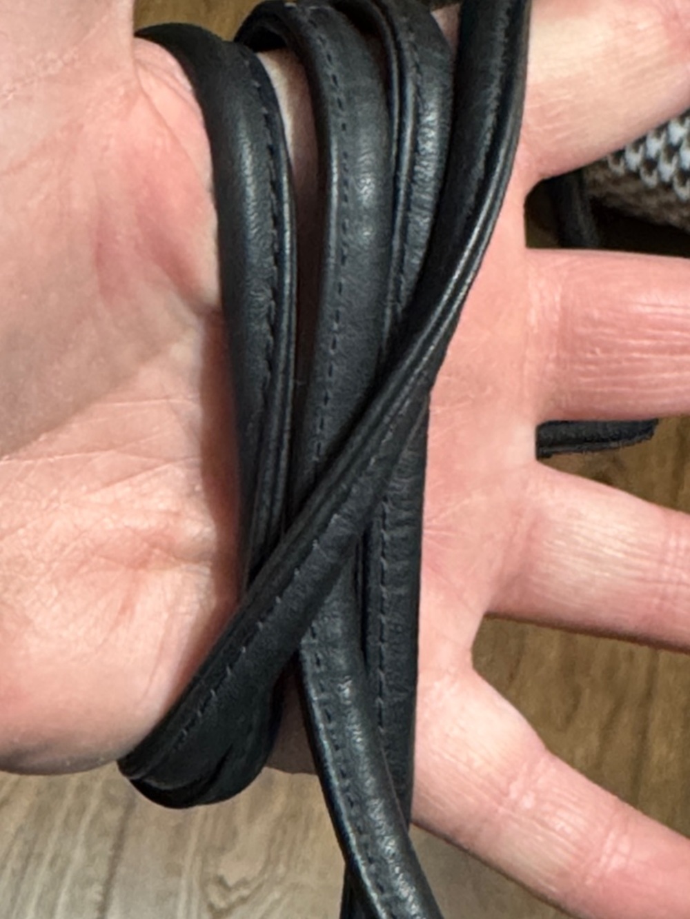 Fossil Black Pebbled Leather Messenger Crossbody - Picture 9 of 9